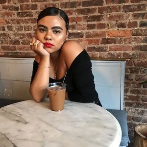 Meet your Posher, Jessenia